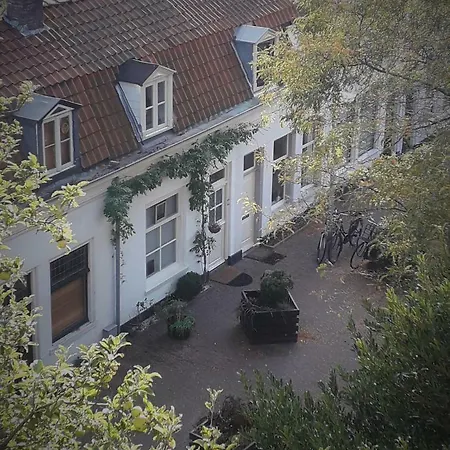 Dom wakacyjny Charming House In Historic